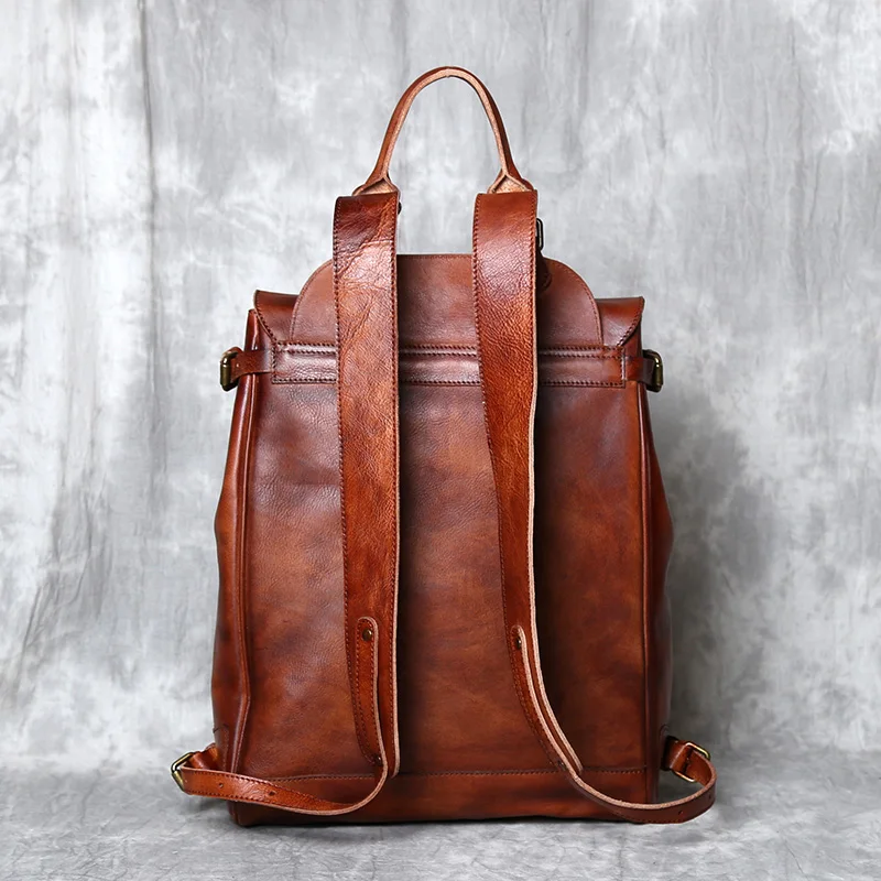 Raw vegetable tannin extracts from different plant sources used in traditional leather processing