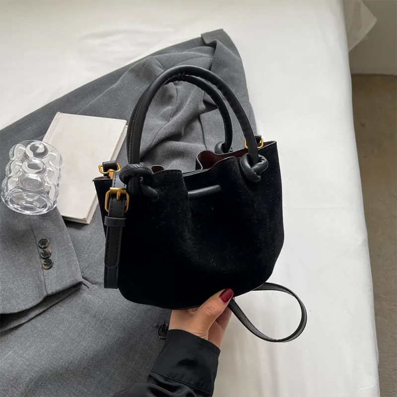 Elegant PU Leather Bucket Handbag Women's Versatile Shoulder Sling Purse with Multiple Compartments - Image 4